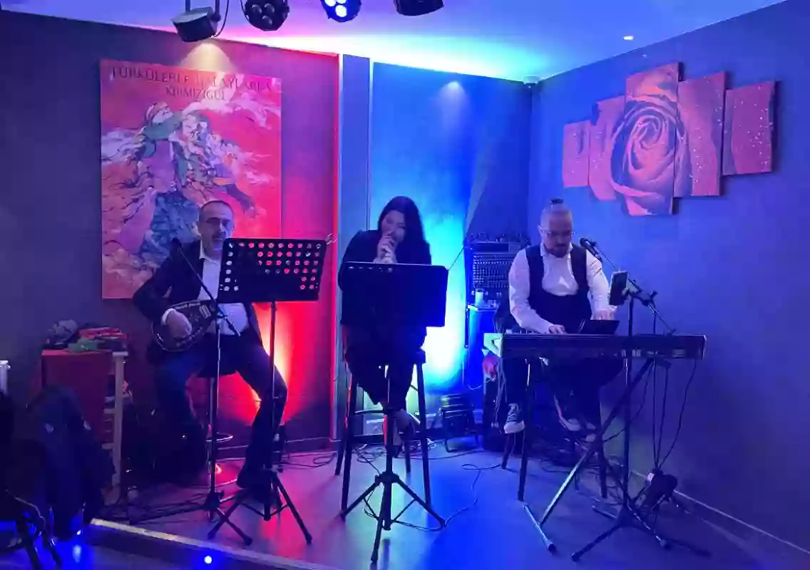 Évènements - La Rose Rouge - Restaurant halal Meyzieu - top resto DECINES-CHARPIEU
